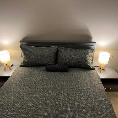Ultra Modern Room Лондон Екстериор снимка