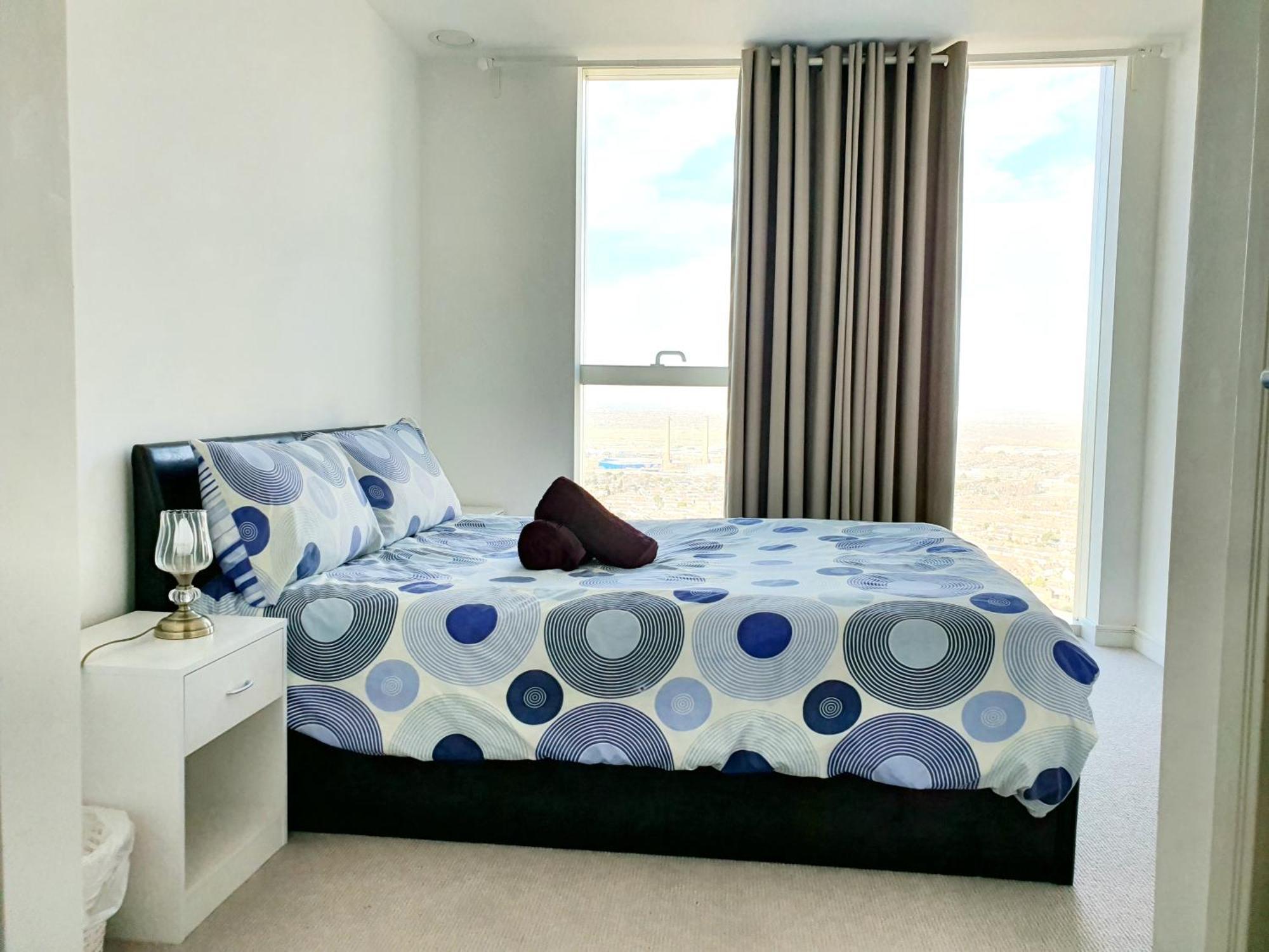 Ultra Modern Room Лондон Стая снимка